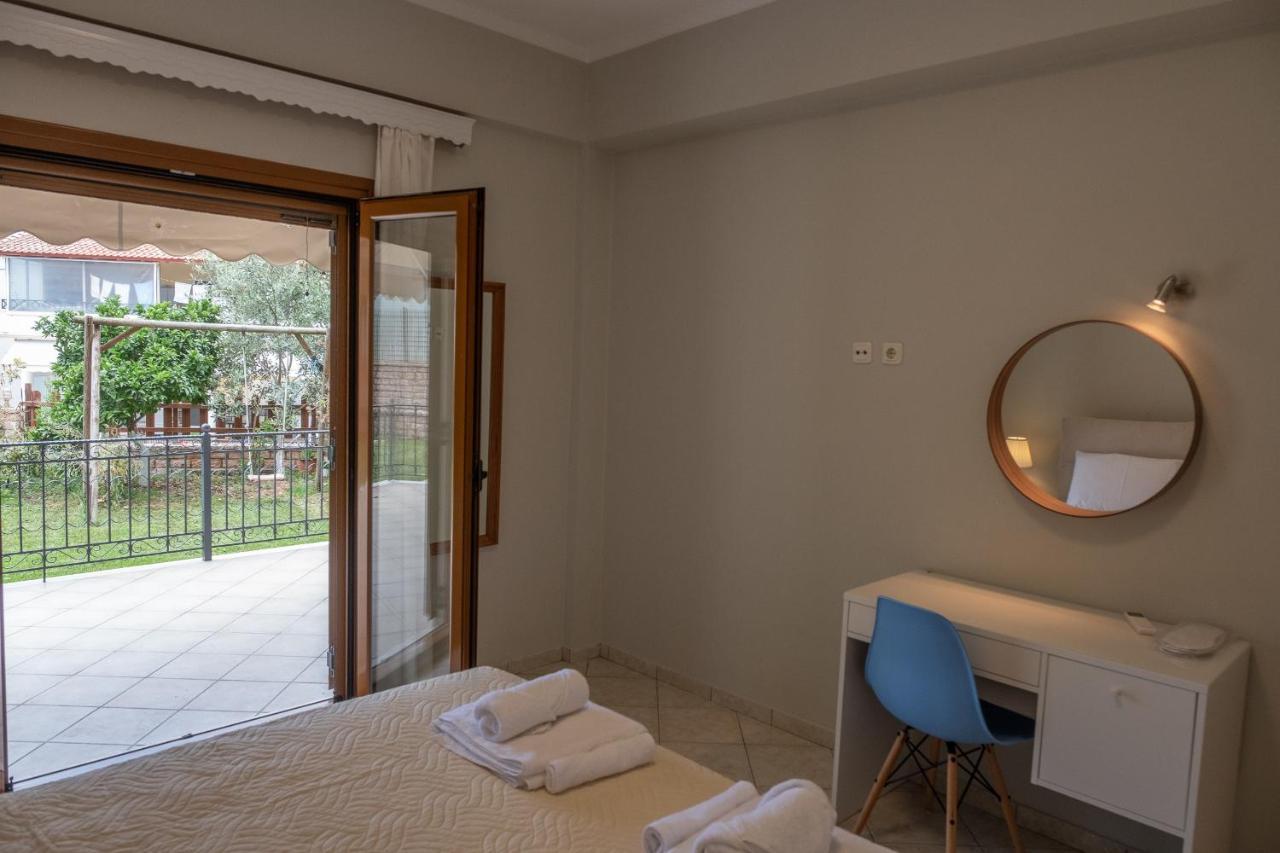 Coral Apartments Parga Bagian luar foto