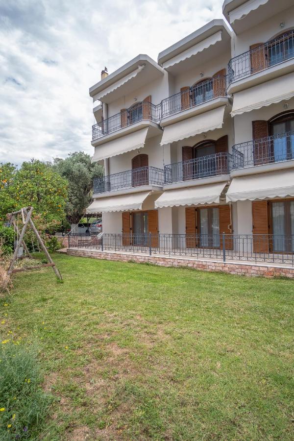 Coral Apartments Parga Bagian luar foto
